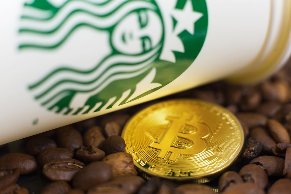 Bitcoin dans le quotidien de millions de gens grâce à Starbucks et Bakkt
