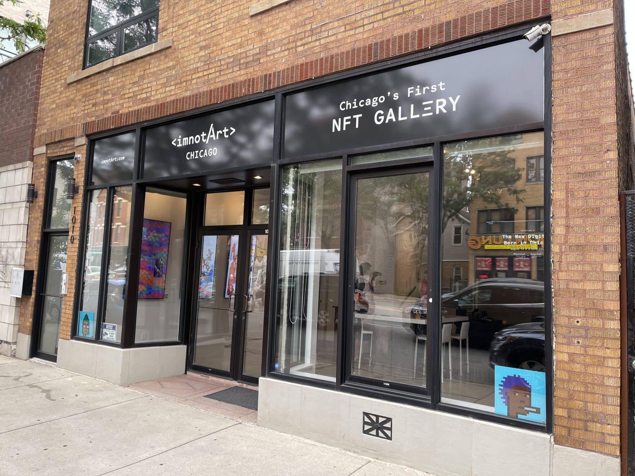 Чикагская NFT галерея imnotArt открыла первую NFT выставку