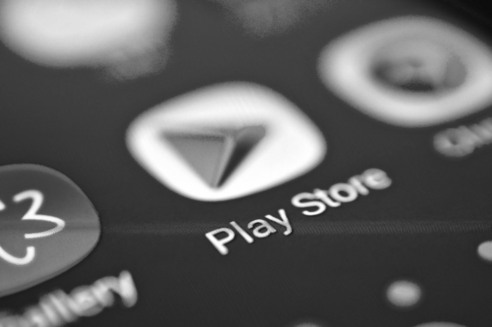 Google удалил 8 поддельных криптовалютных приложений из Play Store