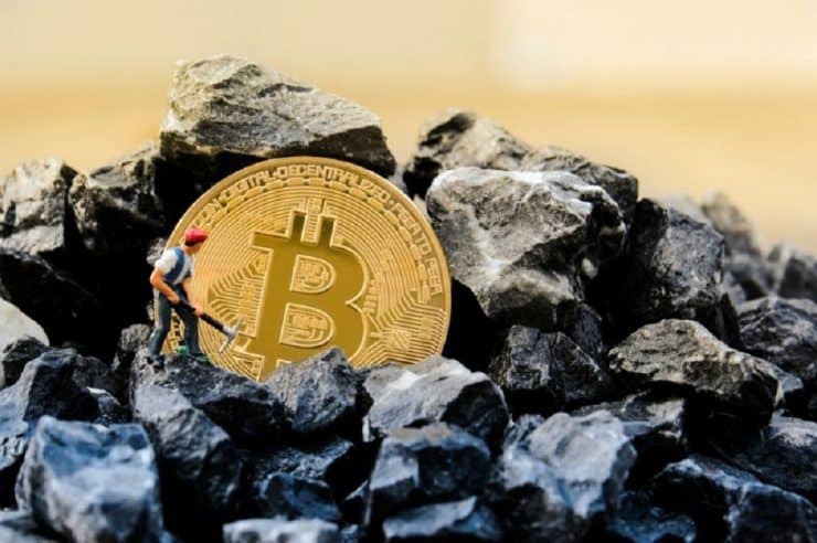 Russie: les autorités poursuivent un projet de mining Bitcoin (BTC) grâce au «gaz associé»