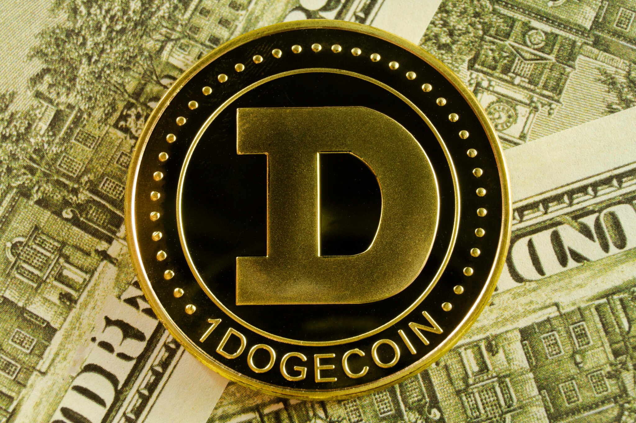 Following the “confrontation” between Elon Musk and Changpeng Zhao, Dogecoin loses its value