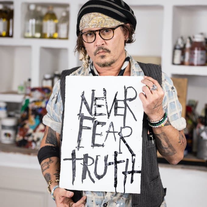 NFT Johnny Depp lance sa collection « Never Fear Truth » (NFT