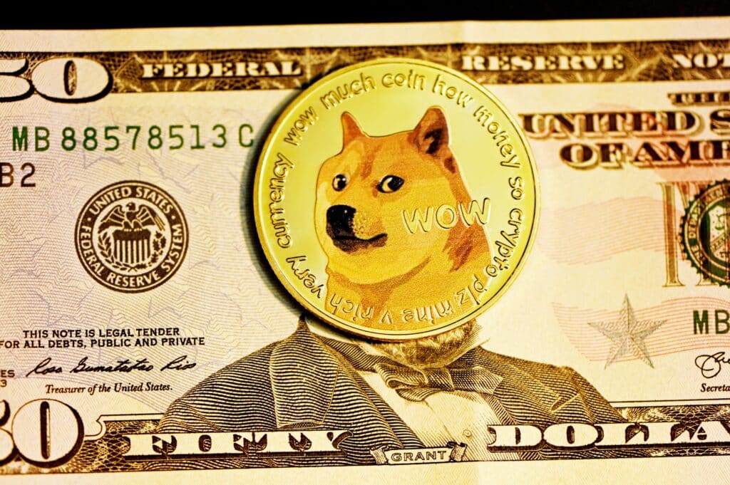 Un dollar sur lequel est inséré un shiba Inu au milieu