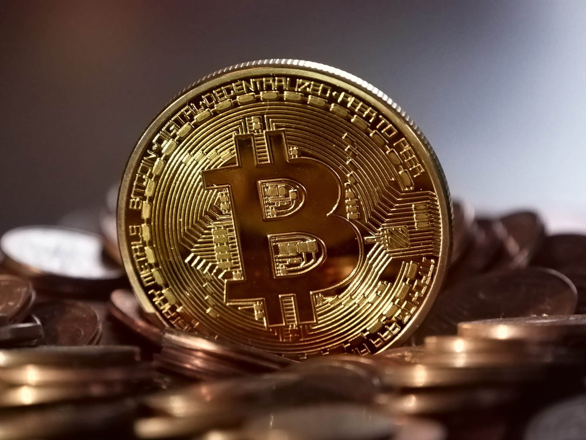 Une pièce représentant un bitcoin