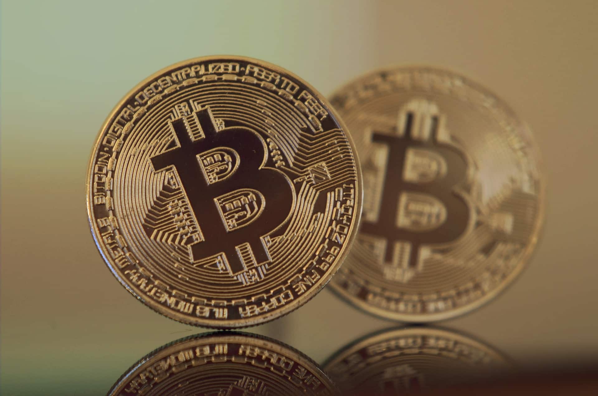 2 bitcoin coins