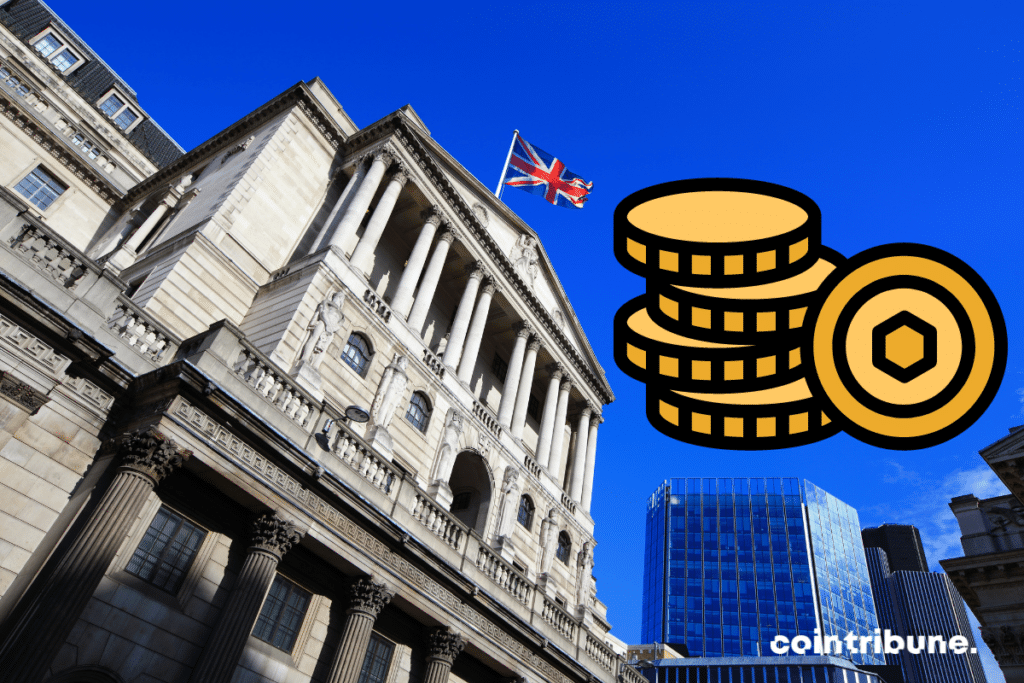 Des pièces de crypto et une vue du siège de la BoE