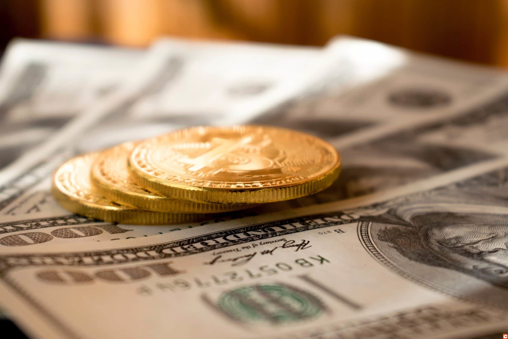 Prețul Bitcoin depășește pentru prima dată 40.000 de dolari