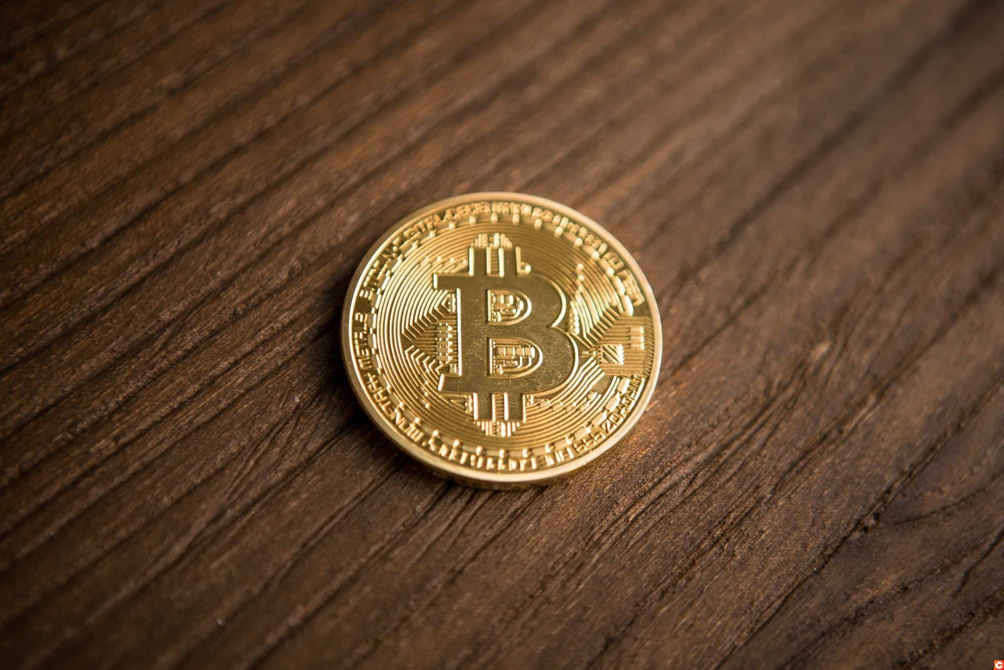 bitcoin taxa de tranzacție investiți bitcoin și câștigați